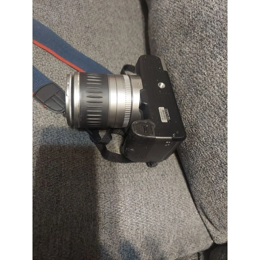 Camera CANON EOS Rebel 72 [Y115d2] Untested Not Sure If Works‎ Parts Strap
